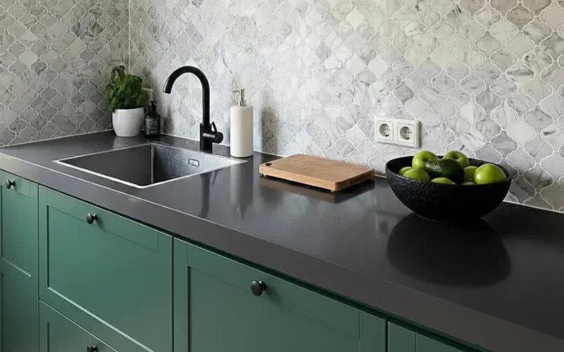 carrara white arabesque style marble mosaiv tile